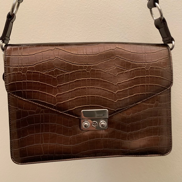 Kookai brown metallic patent faux leather bag - Picture 2 of 8